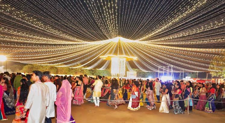 Nights of Garba
Garba
Navaratri
Dandiya Raas